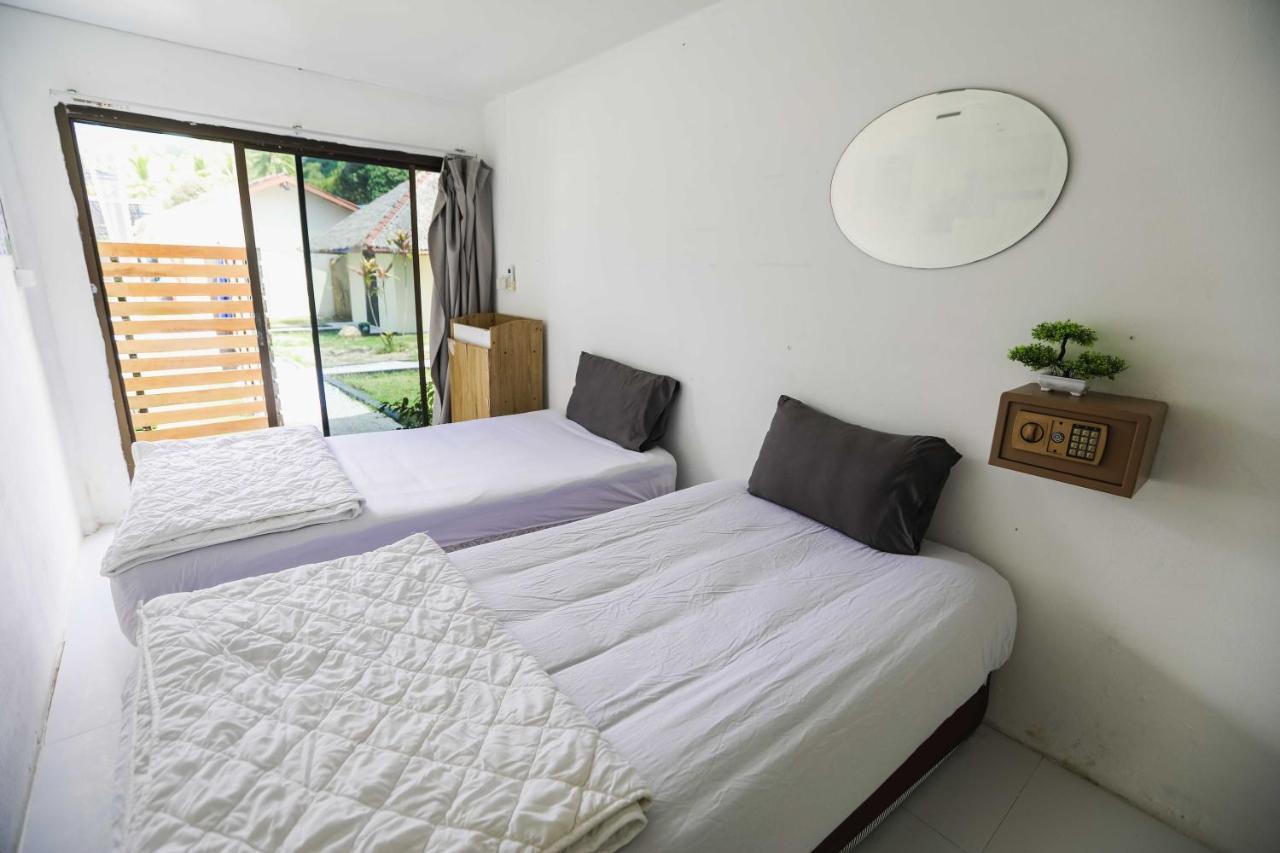 Private Twin Ensuite